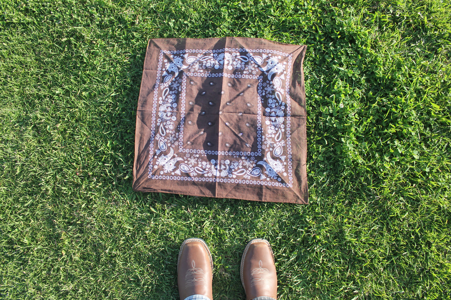 PIEL CANELA RHINESTONE BANDANA